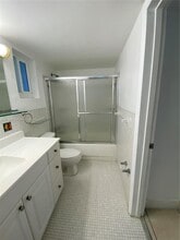 7505 SW 82nd St in Miami, FL - Building Photo - Building Photo