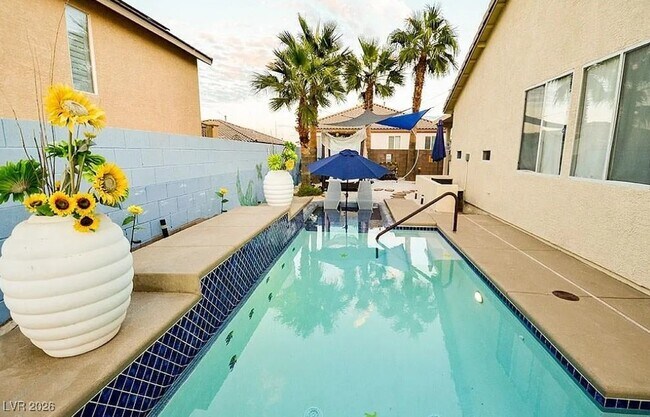 158 Rocky Star St in Henderson, NV - Building Photo - Building Photo