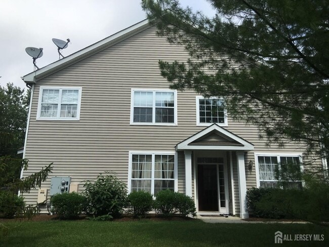 171 Nathan Dr in Morganville, NJ - Building Photo - Building Photo