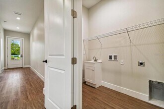 2061 19th Ave SW in Largo, FL - Building Photo - Building Photo