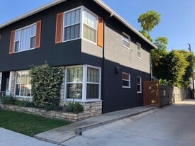 1334 E 1st St, Unit 7 in Long Beach, CA - Building Photo