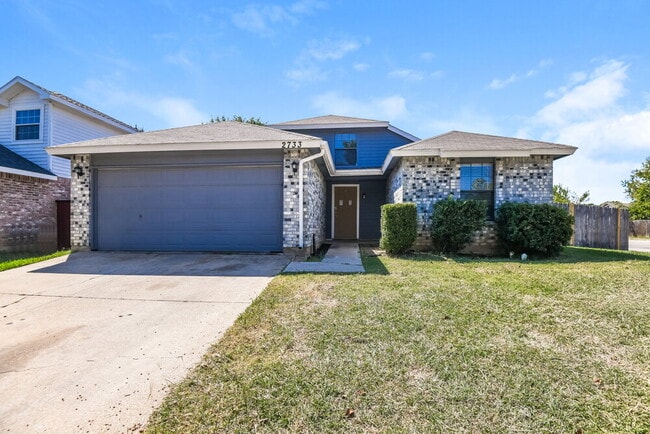 property at 2733 Forest Creek Dr