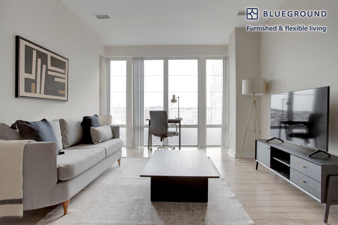 360 H St NE, Unit FL4-ID419 in Washington, DC - Building Photo