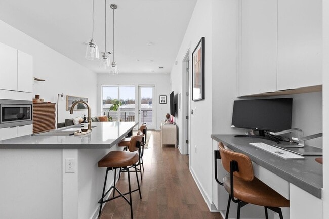 207 W Johanna St in Austin, TX - Building Photo - Building Photo