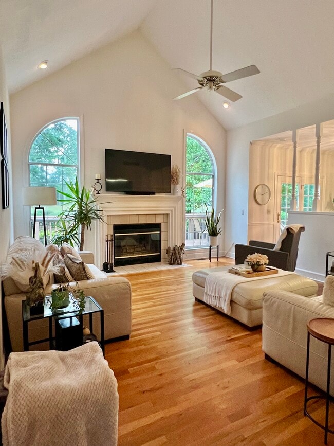 7064 Brigade Ct in Villa Rica, GA - Foto de edificio - Building Photo