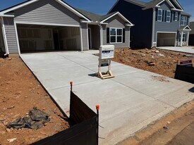 3294 Cypress Hollow Dr in Moore, SC - Building Photo