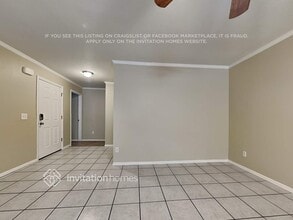 102 Valley Cir in Brandon, FL - Building Photo - Building Photo