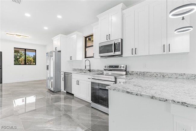 1107 W 18th St in Lehigh Acres, FL - Building Photo - Building Photo