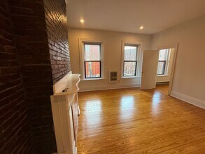 680 Tremont St, Unit 2R in Boston, MA - Building Photo - Building Photo