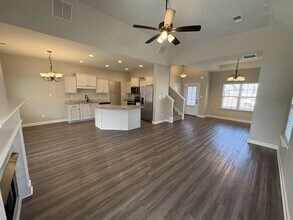 2113 Metcalf Wy in Southaven, MS - Building Photo - Building Photo