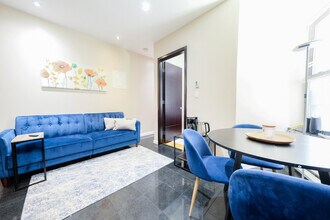 5 W 101st St, Unit SI ID1032008P in New York, NY - Building Photo - Building Photo