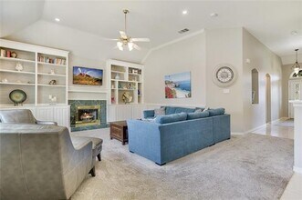 2772 Summertree Dr in Carrollton, TX - Building Photo - Building Photo