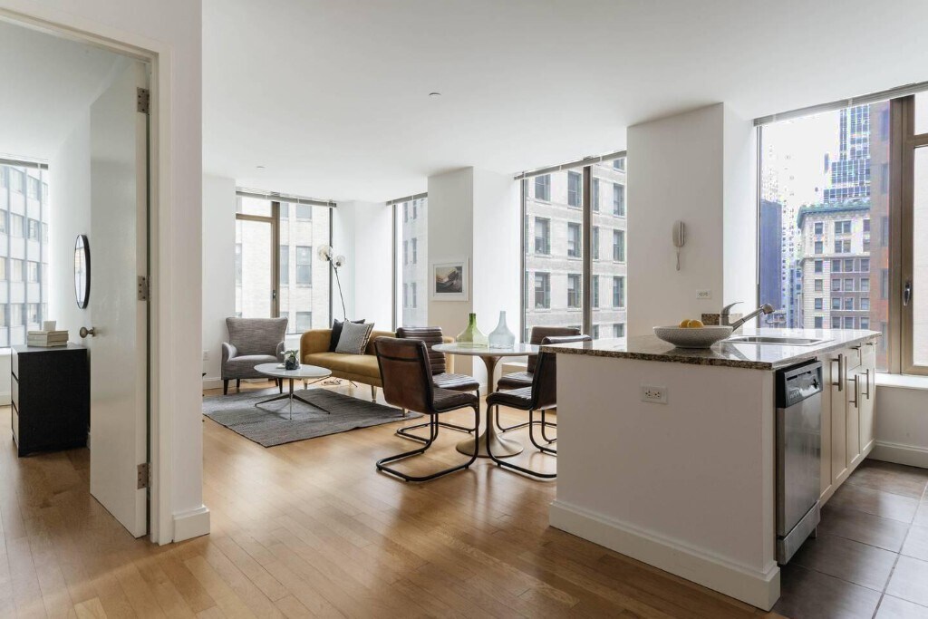 126 Pearl St in New York, NY - Building Photo