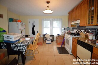7 High St Pl in Brookline, MA - Building Photo - Building Photo