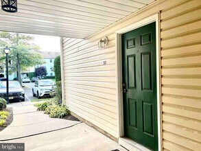 511 Walden Cir in Trenton, NJ - Building Photo - Building Photo