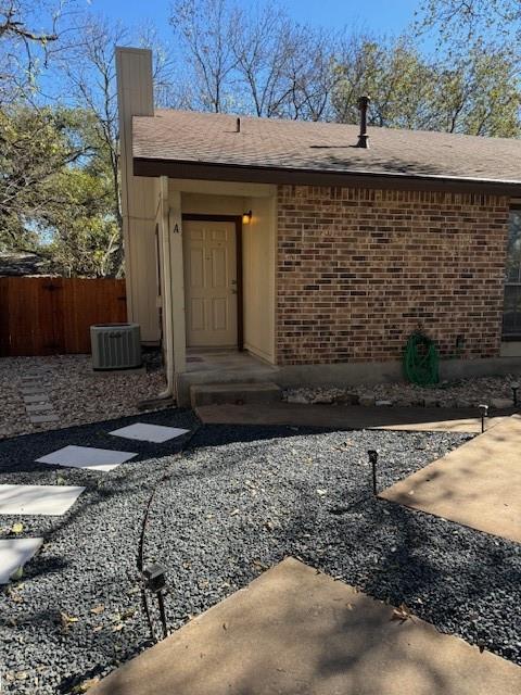 7007 Ivory Key Ct in Austin, TX - Foto de edificio