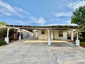 3411 Morelos Dr in Laredo, TX - Building Photo