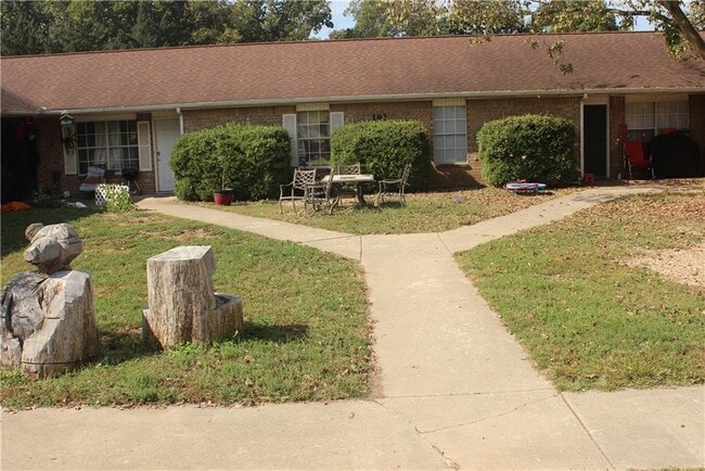 property at 193 Wade Ln