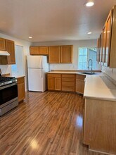 61440 Elkhorn St in Bend, OR - Building Photo - Building Photo