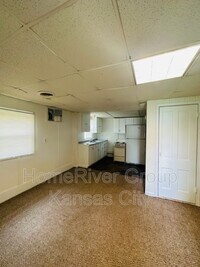 303 W 22nd St photo'