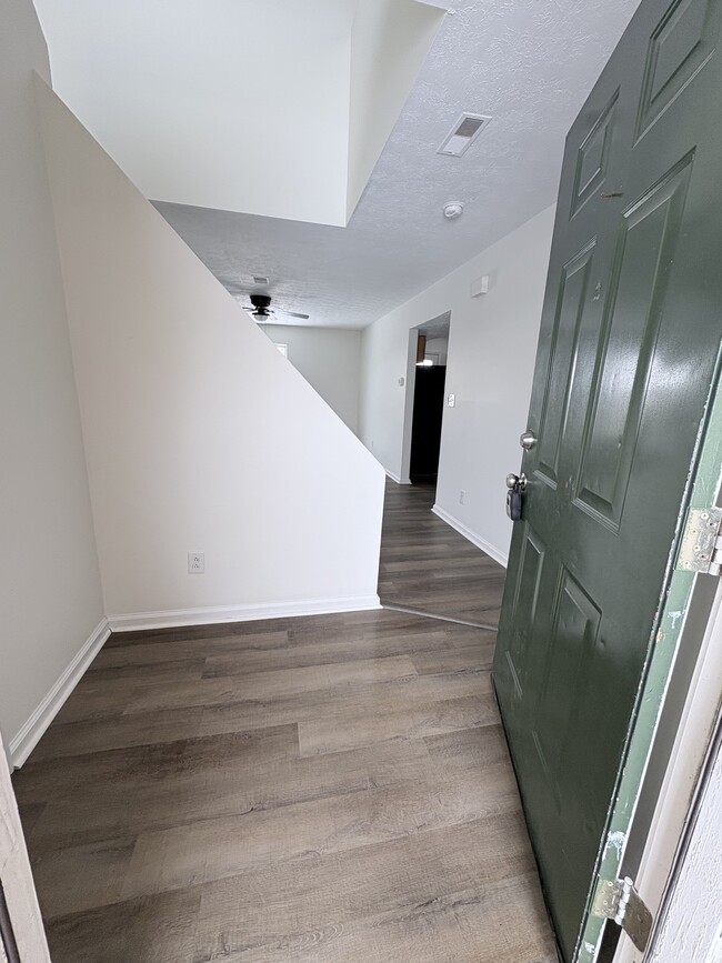 property at 122 Karen Ct