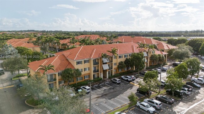 7360 NW 114th Ave in Doral, FL - Building Photo - Building Photo