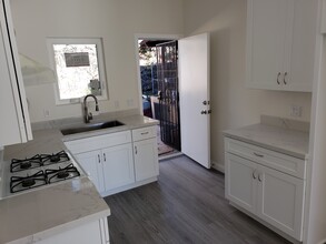 315 Hillside Ct in Vista, CA - Building Photo - Building Photo