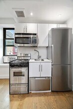 81 Orchard St in New York, NY - Foto de edificio - Building Photo