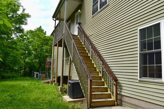 2342 NY-32 in New Windsor, NY - Building Photo - Building Photo