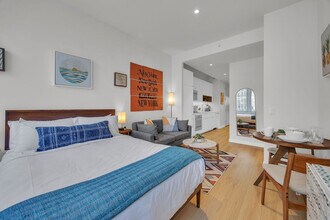 160 Water St in New York, NY - Building Photo - Building Photo