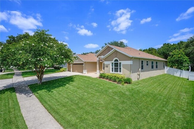 property at 2413 Prairie View Dr