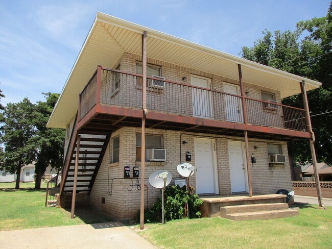 property at 309 E Oklahoma Ave