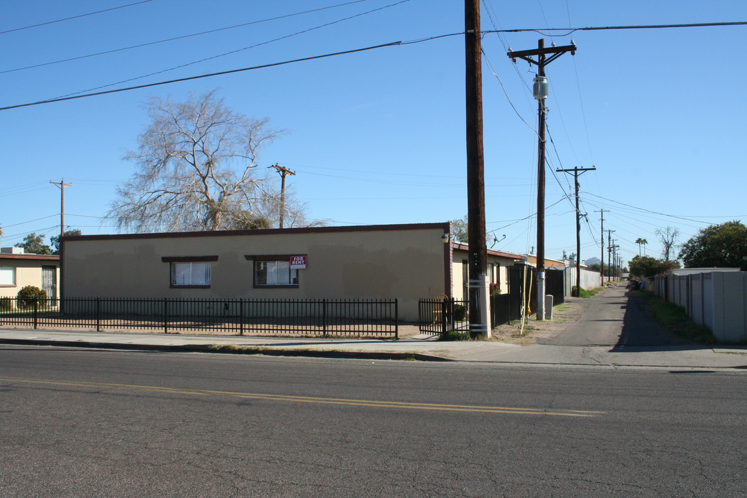 4811 N 37th Ave in Phoenix, AZ - Building Photo