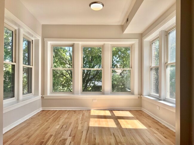 4830 N Saint Louis Ave, Unit #2 in Chicago, IL - Building Photo - Building Photo