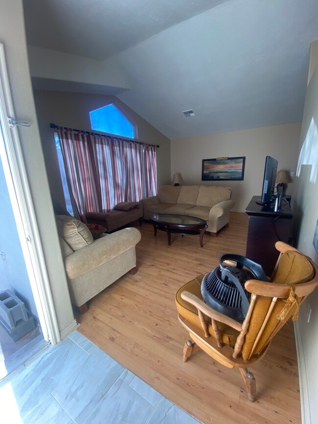 840 Twin Lakes Dr, Unit #420 in Saint George, UT - Foto de edificio - Building Photo