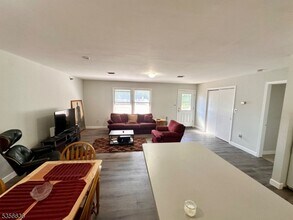 336 Bloomfield Ave in Caldwell, NJ - Building Photo - Building Photo
