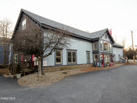 99 Woodlawn Ave in Saratoga Springs, NY - Building Photo