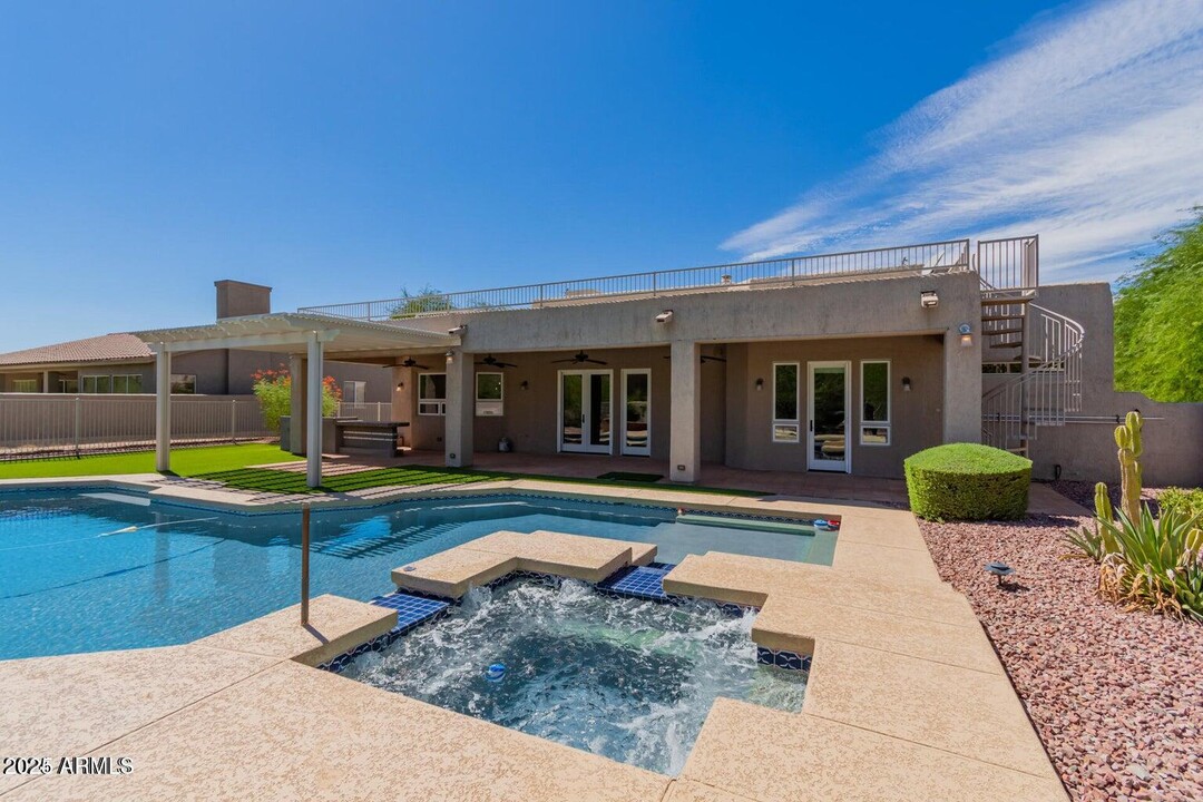 29143 N 68th Way in Scottsdale, AZ - Building Photo