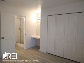 1566 Bramble Place in Redding, CA - Building Photo - Interior Photo