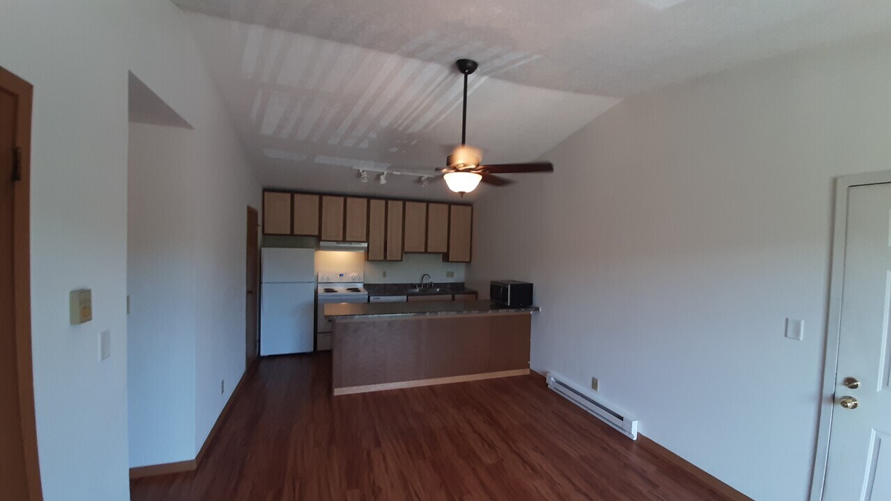 2543 Neil Armstrong Dr, Unit E in West Lafayette, IN - Building Photo