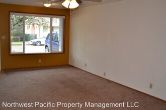 1624 Capitol St SE in Salem, OR - Building Photo - Building Photo
