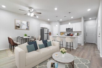 110 Sai Mnr in Shavano Park, TX - Building Photo - Building Photo