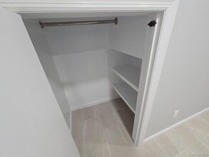 49 Dare Rd in Selden, NY - Building Photo - Building Photo