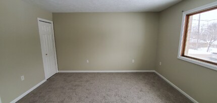 3613 Newcastle Dr SE in Grand Rapids, MI - Building Photo - Building Photo