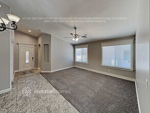 3243 W Yellow Peak Dr in Queen Creek, AZ - Building Photo - Building Photo