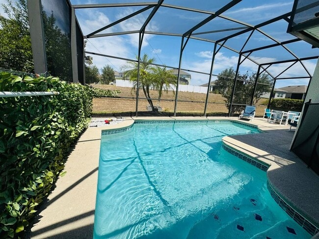 property at 400 Montara Dr