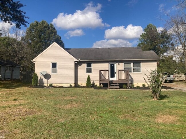 property at 893 Miller Estates Rd