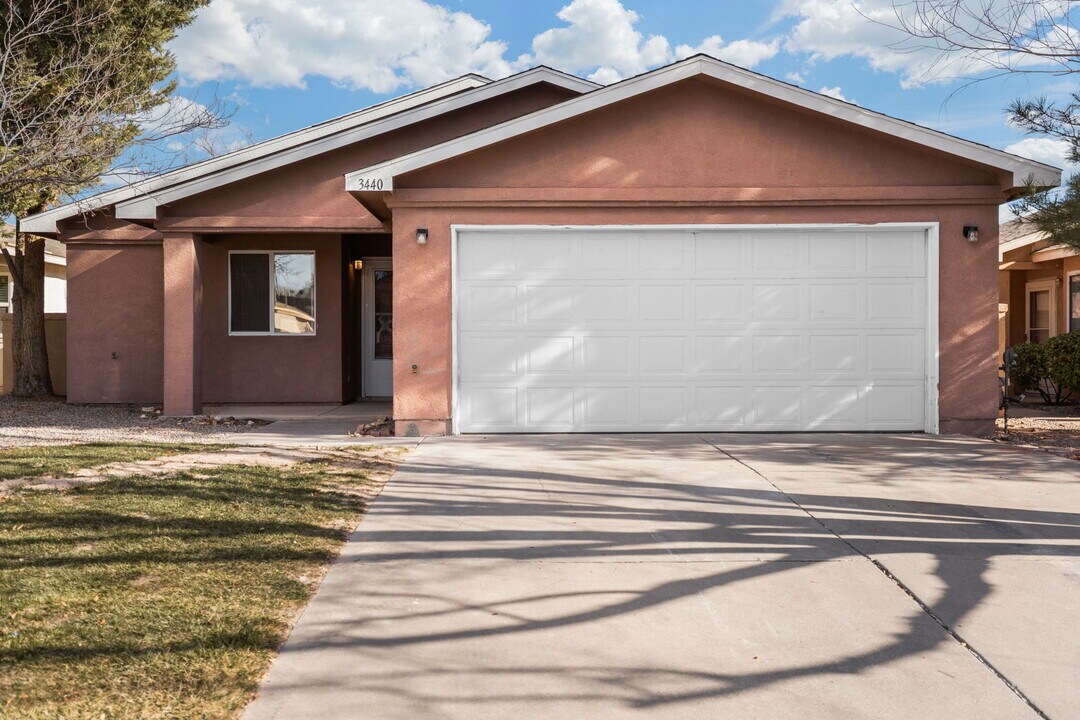 3440 Morgan Meadows in Rio Rancho, NM - Building Photo