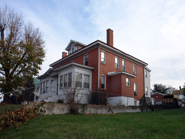 609 N Main St in Culpeper, VA - Building Photo - Building Photo