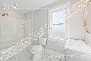 1316 Craig St in McKeesport, PA - Building Photo